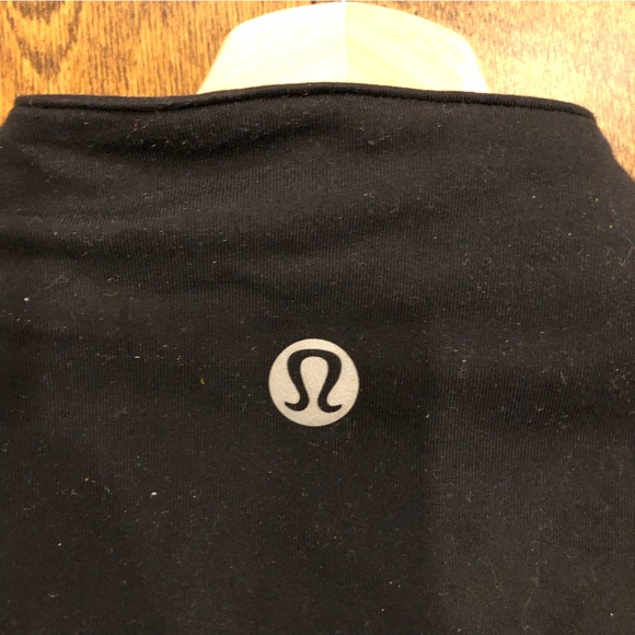Lululemon black sleeveless top open v neck. Size 6. - Picture 4 of 5